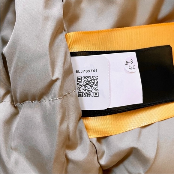 The North Face Women’s Arctic Parka Coat In Flax - Picture 9 of 10